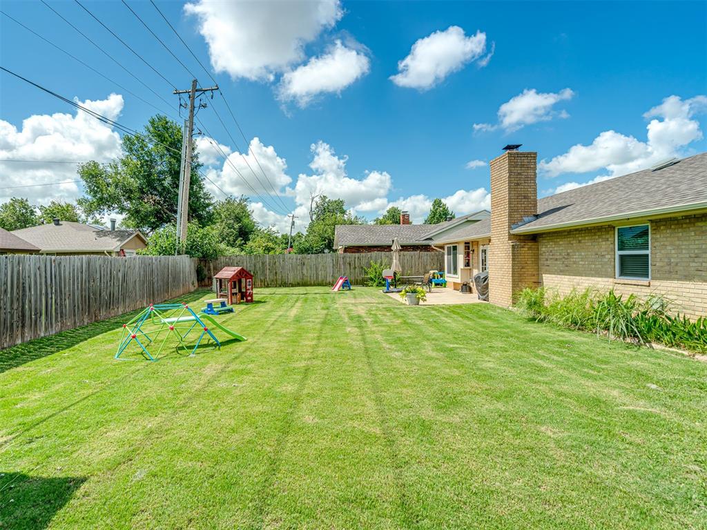 9008 Raven Avenue Property Photo 38