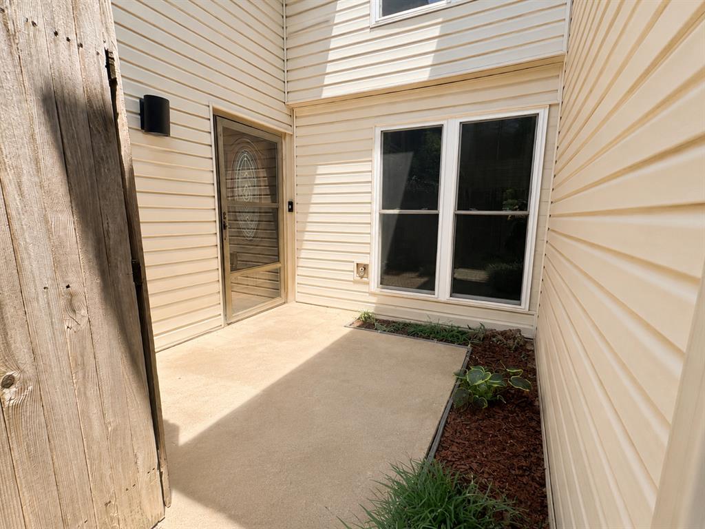 11302 N Benttree Circle Property Photo 4