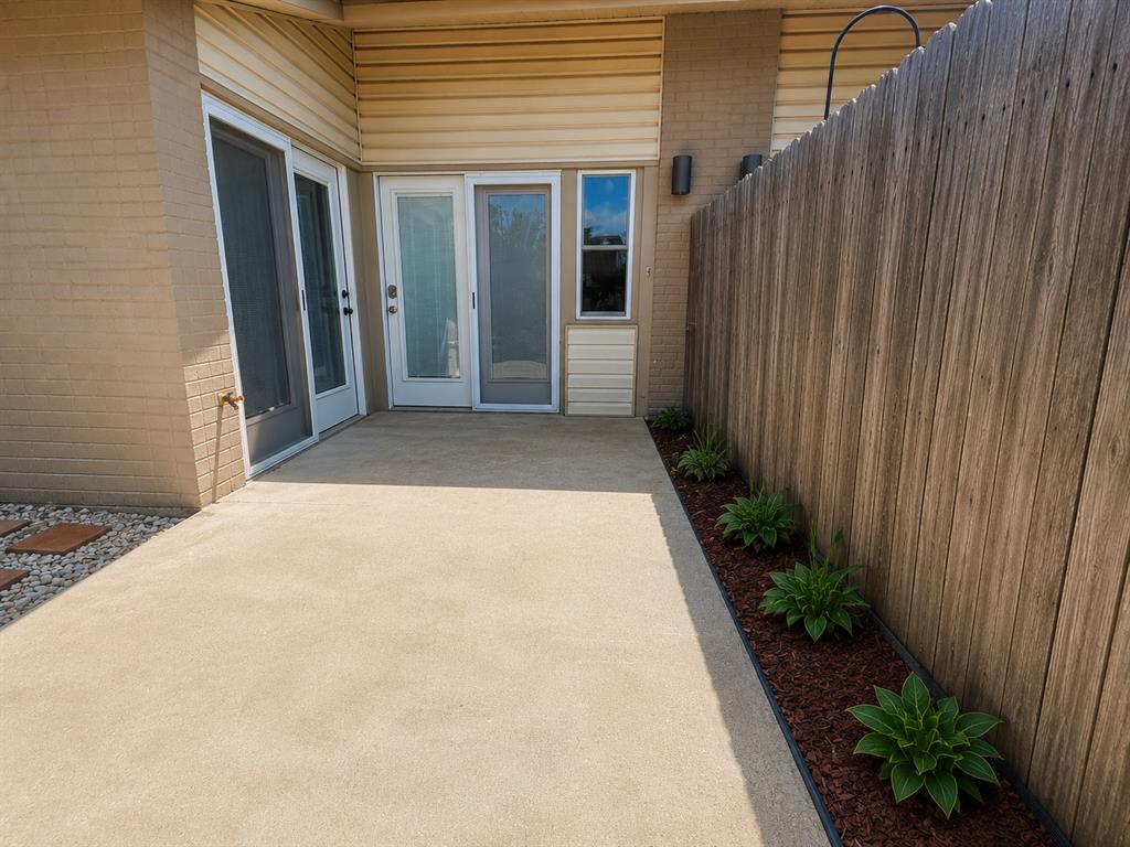 11302 N Benttree Circle Property Photo 33