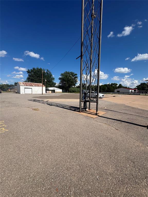 202 S 4th Street Property Photo 3