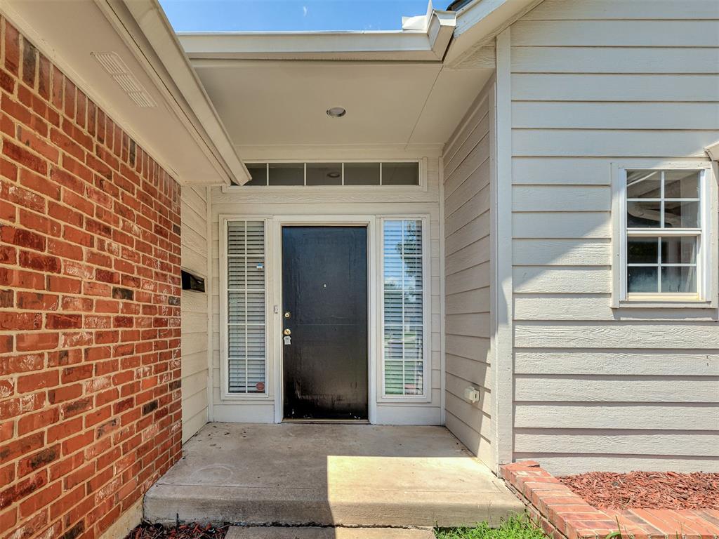1125 Richmond Road Property Photo 3