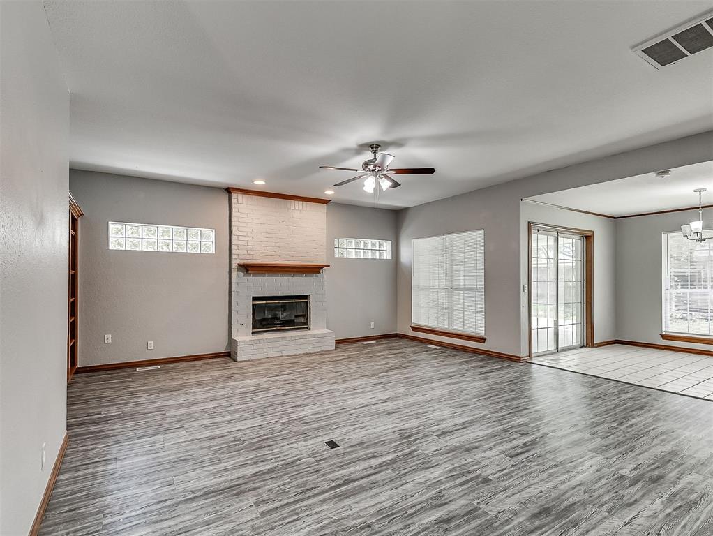 1125 Richmond Road Property Photo 6