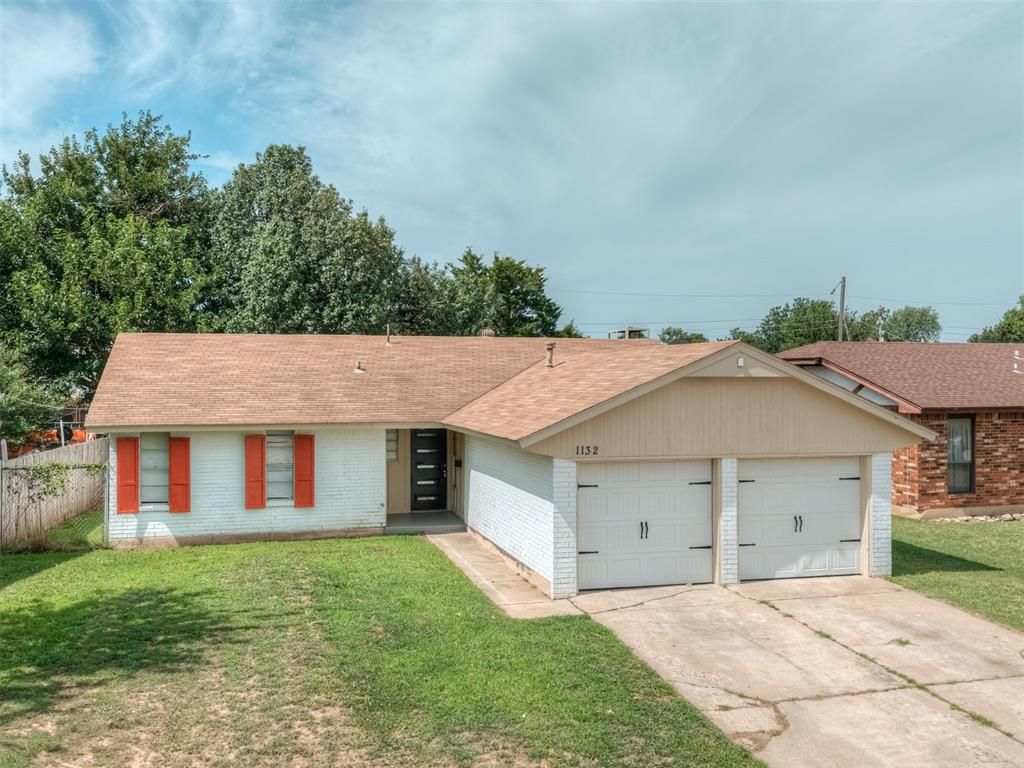 1132 Sw 77th Place Property Photo 2