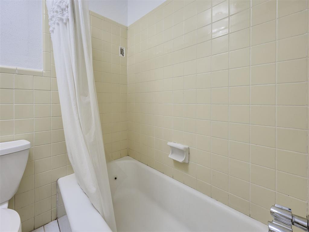 1801 Aladdin Street Property Photo 34