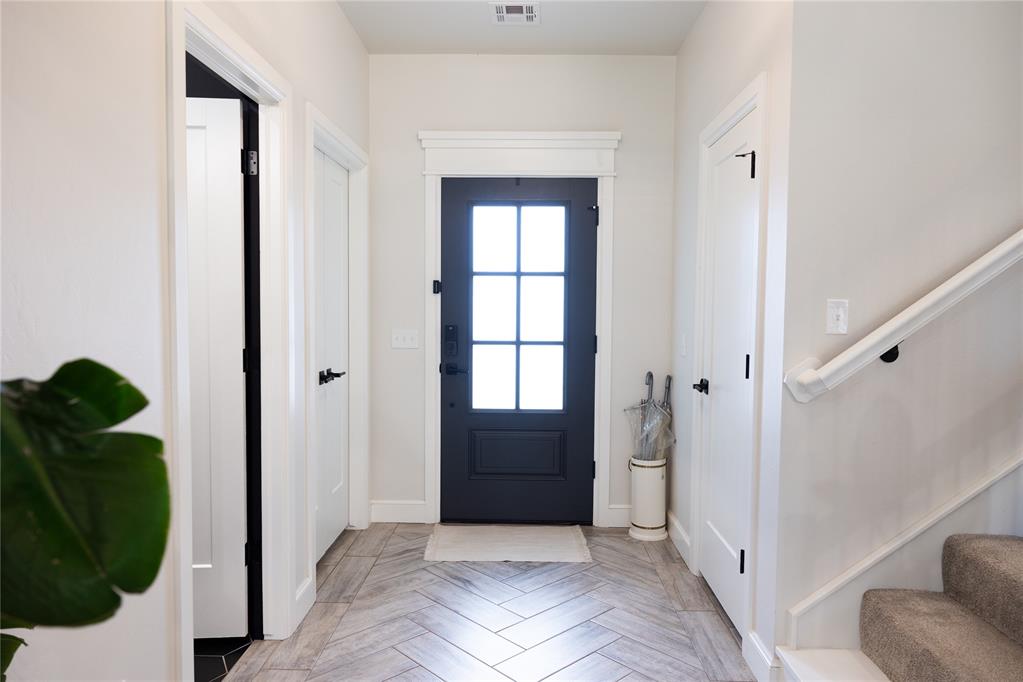 14516 Chambery Court Property Photo 4