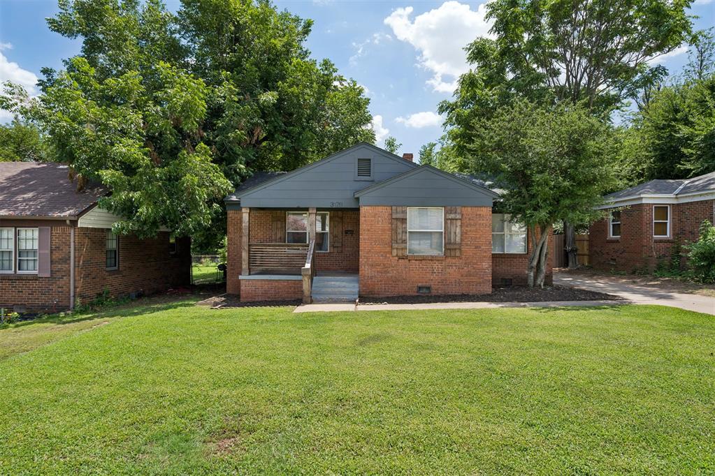 3120 W Park Place Property Photo 1