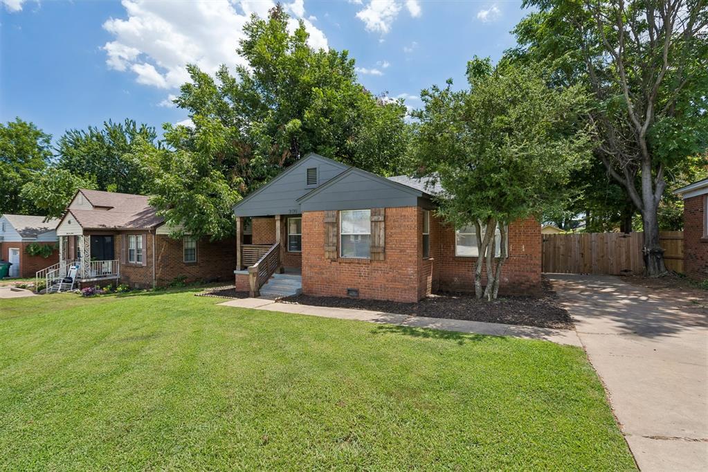 3120 W Park Place Property Photo 2