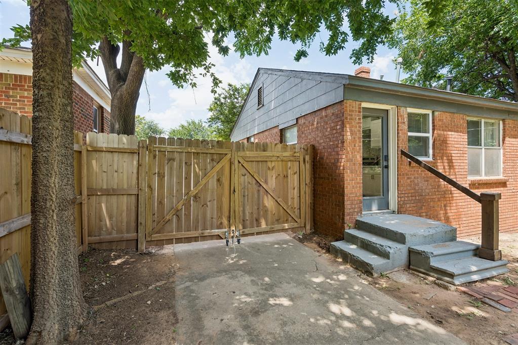3120 W Park Place Property Photo 29