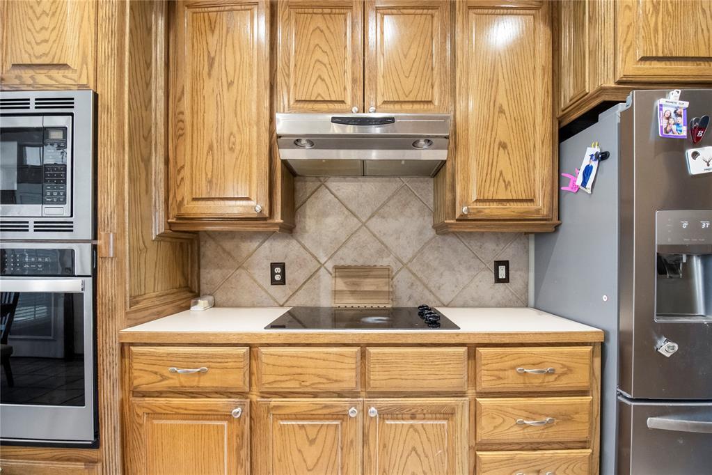 615 N Songbird Way Property Photo 15