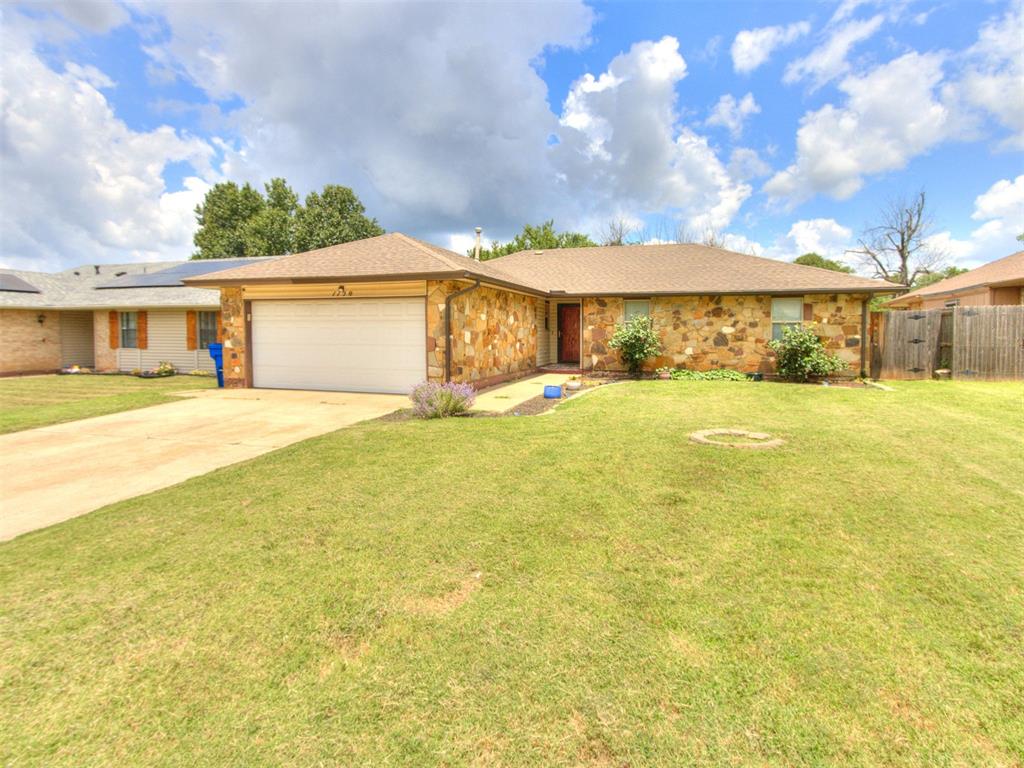 1129 Hawthorne Drive Property Photo 1