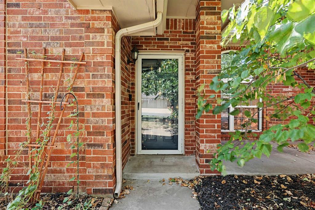 11632 Sw 11th Street Property Photo 3