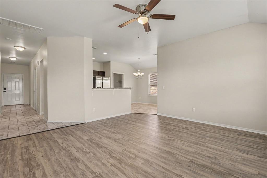 4404 Windgate West Road Property Photo 2