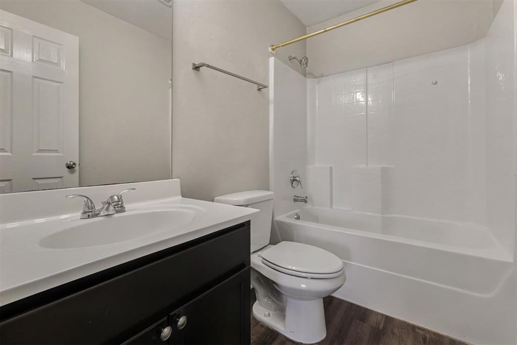 4404 Windgate West Road Property Photo 17