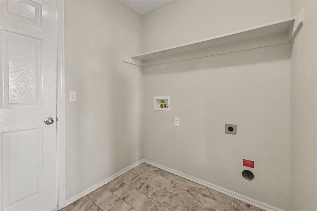 4404 Windgate West Road Property Photo 18