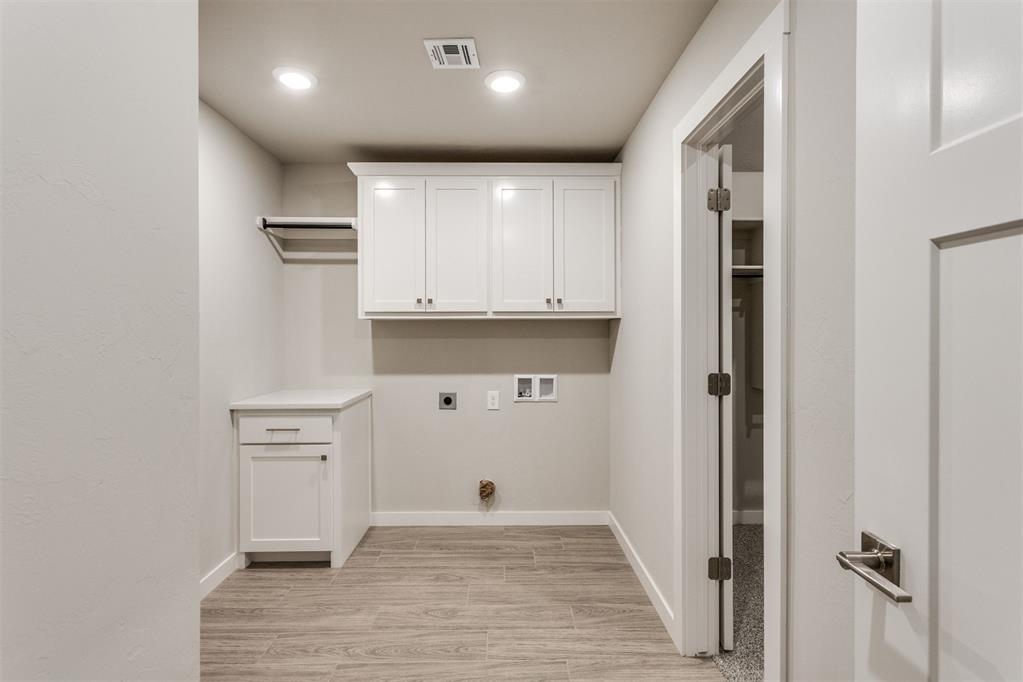 11016 Treemont Lane Property Photo 24