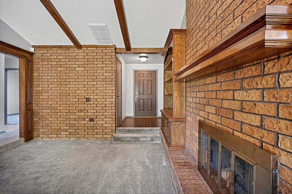 813 Wandering Way Property Photo 15