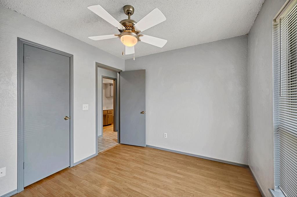 813 Wandering Way Property Photo 24