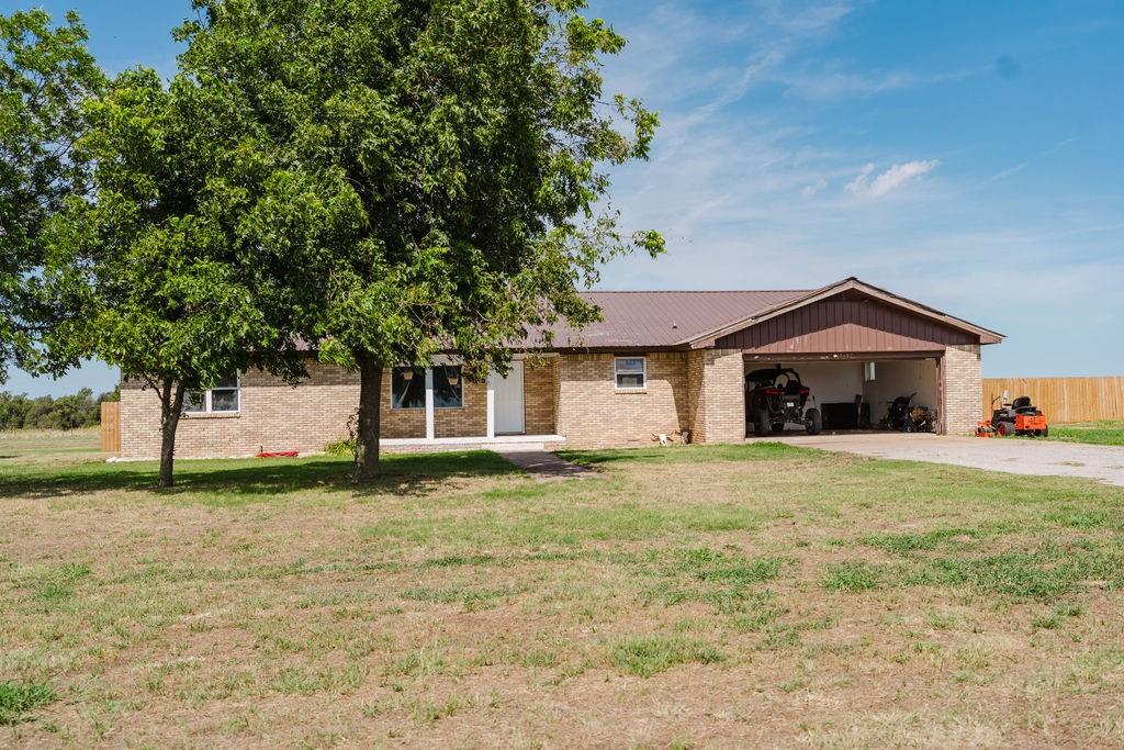 12497 N 1780 Road Property Photo 4
