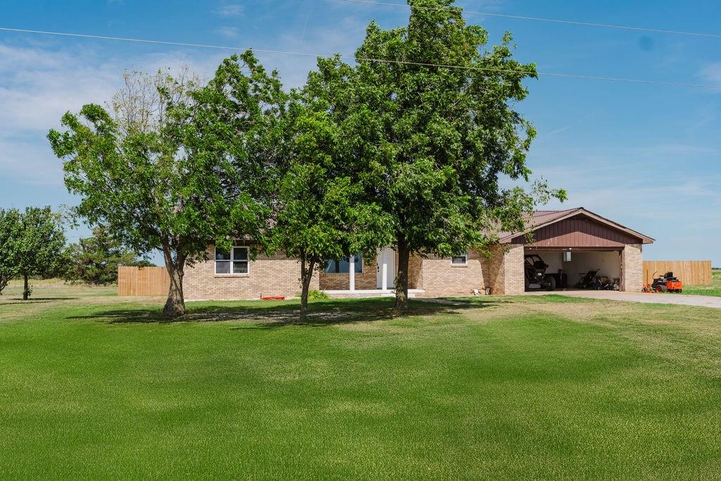 12497 N 1780 Road Property Photo 5