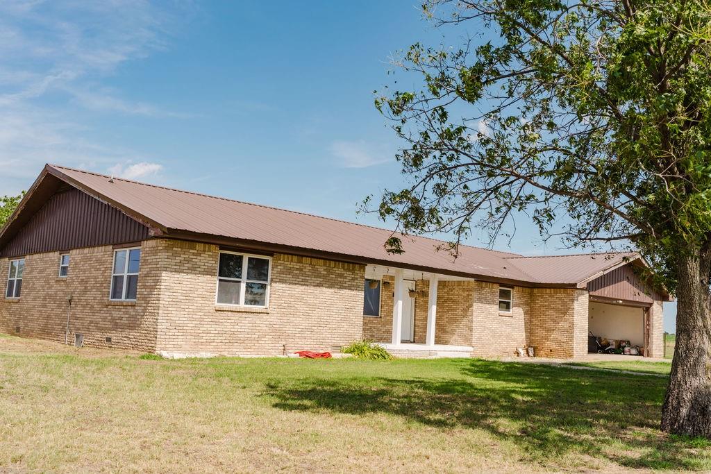12497 N 1780 Road Property Photo 8