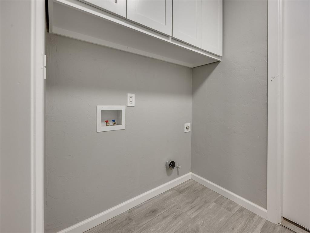 11609 Twisted Oak Road Property Photo 15