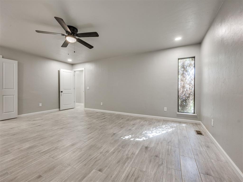 11609 Twisted Oak Road Property Photo 29