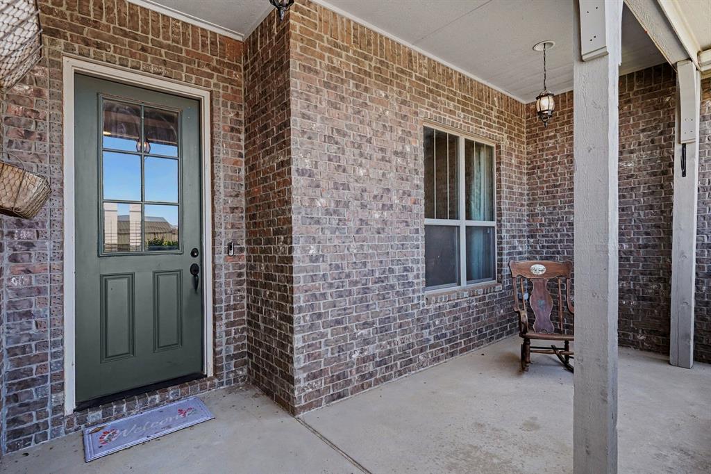 31814 Landrun Avenue Property Photo 4