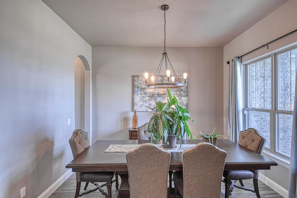 31814 Landrun Avenue Property Photo 6