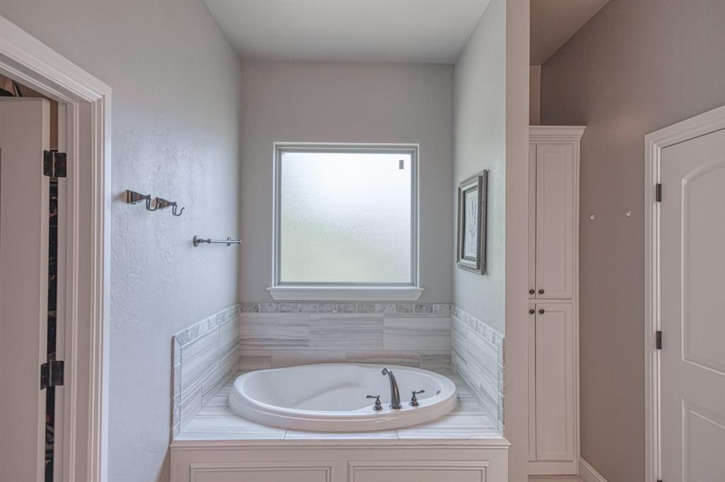 31814 Landrun Avenue Property Photo 28