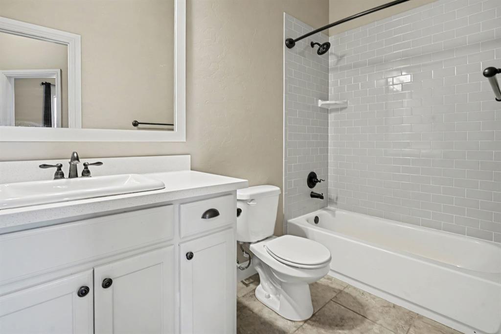31814 Landrun Avenue Property Photo 31