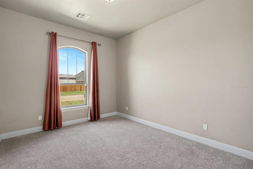 31814 Landrun Avenue Property Photo 32