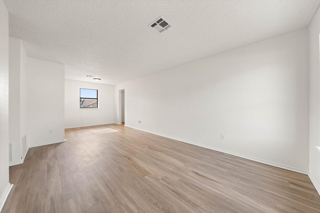 10906 Penrith Lane Property Photo 3