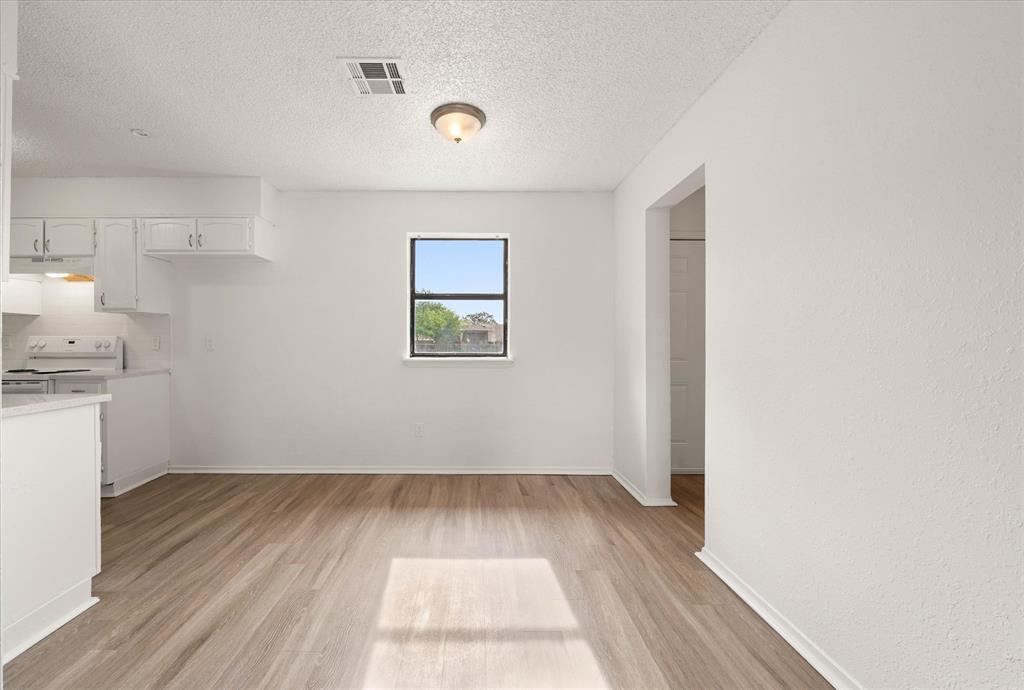 10906 Penrith Lane Property Photo 8