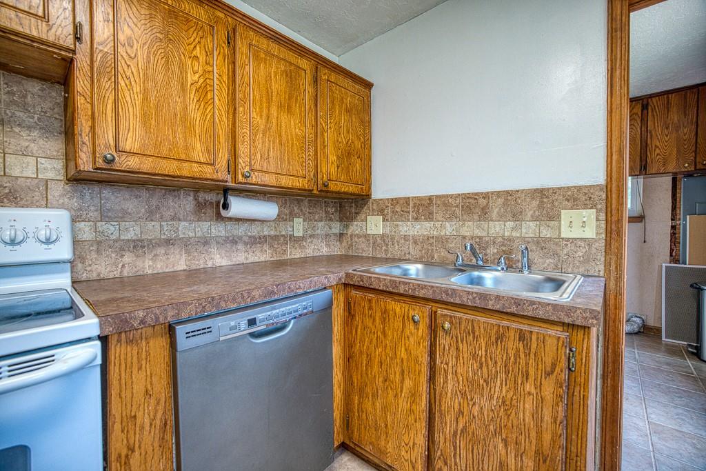 212 S 9th Street Property Photo 12
