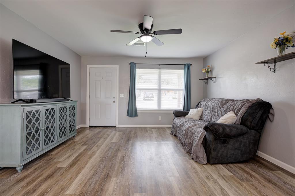 2605 Yorkshire Avenue Property Photo 5