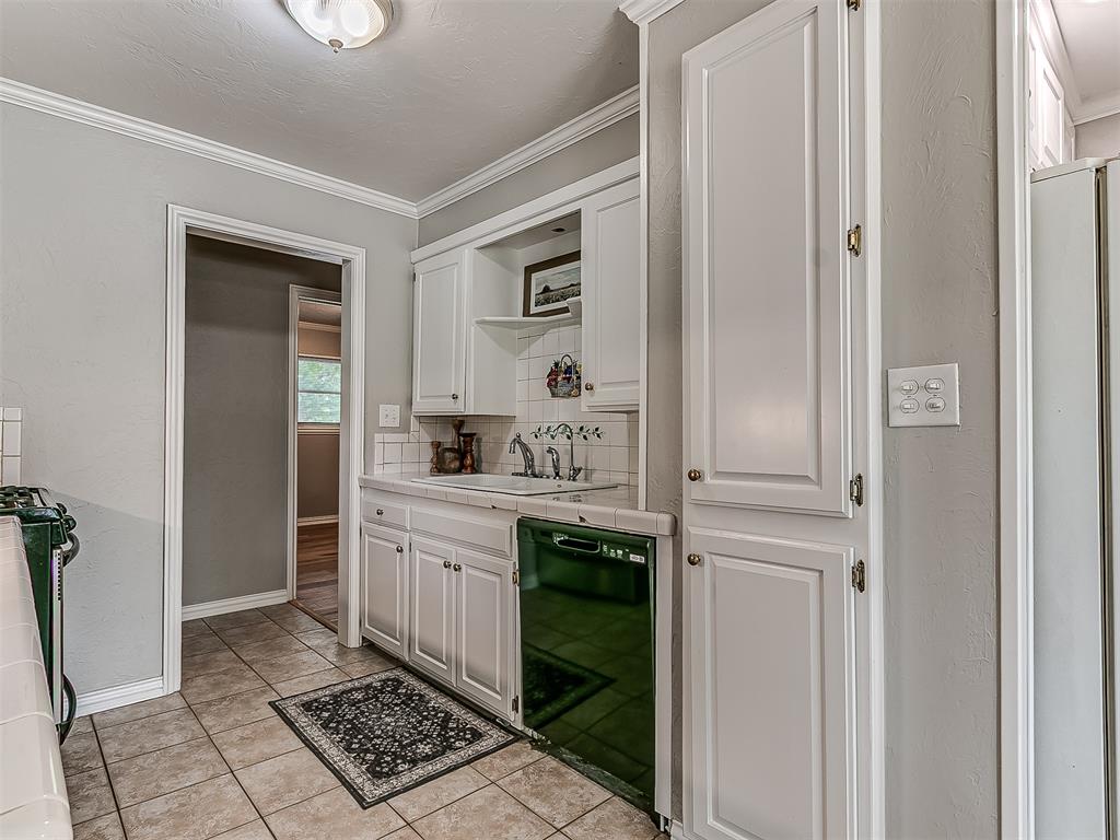 9917 Village Drive Property Photo 16