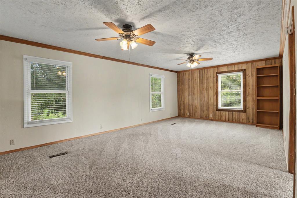 11801 S Pennsylvania Avenue Property Photo 12
