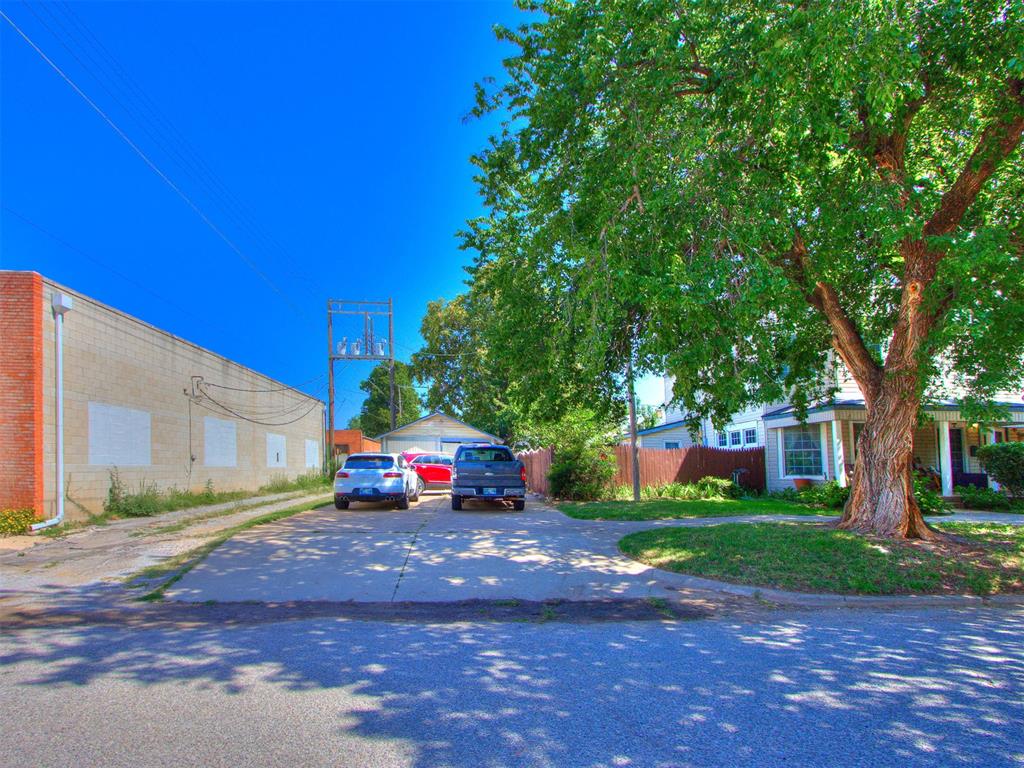 301 N Rock Island Avenue Property Photo 3