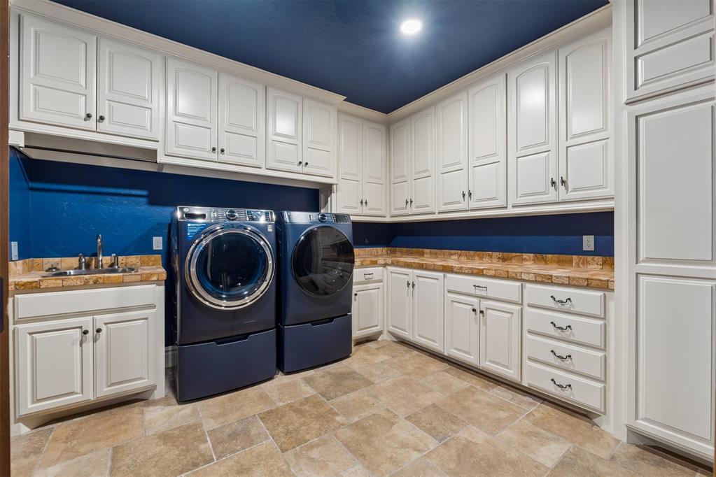 1807 Summerhaven Way Property Photo 32