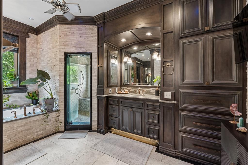 1807 Summerhaven Way Property Photo 33