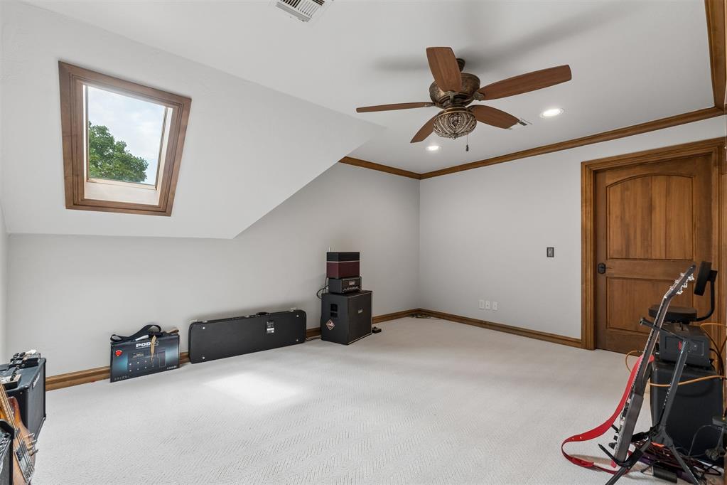 1807 Summerhaven Way Property Photo 45