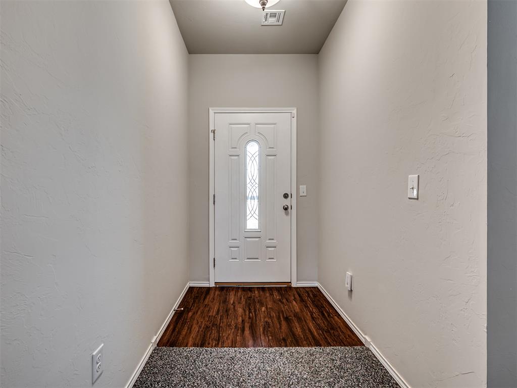 5320 Nicole Drive Property Photo 3