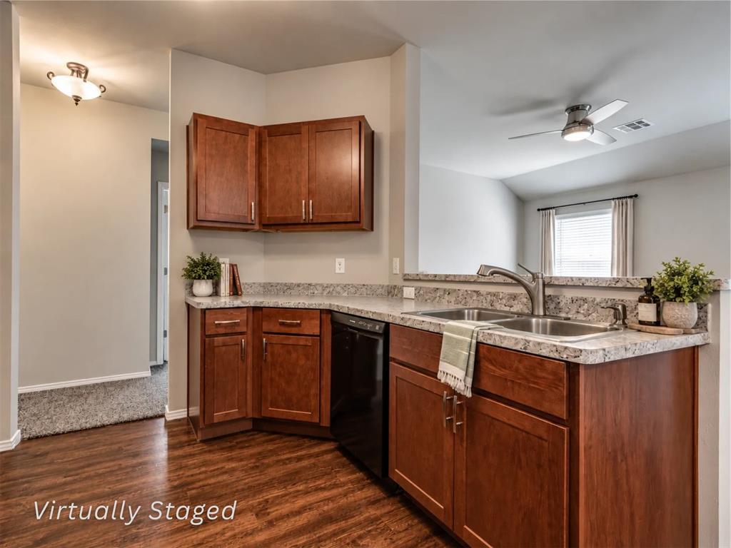 5320 Nicole Drive Property Photo 11