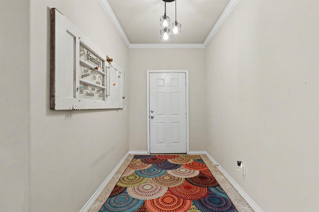 9505 Timberwind Lane Property Photo 2