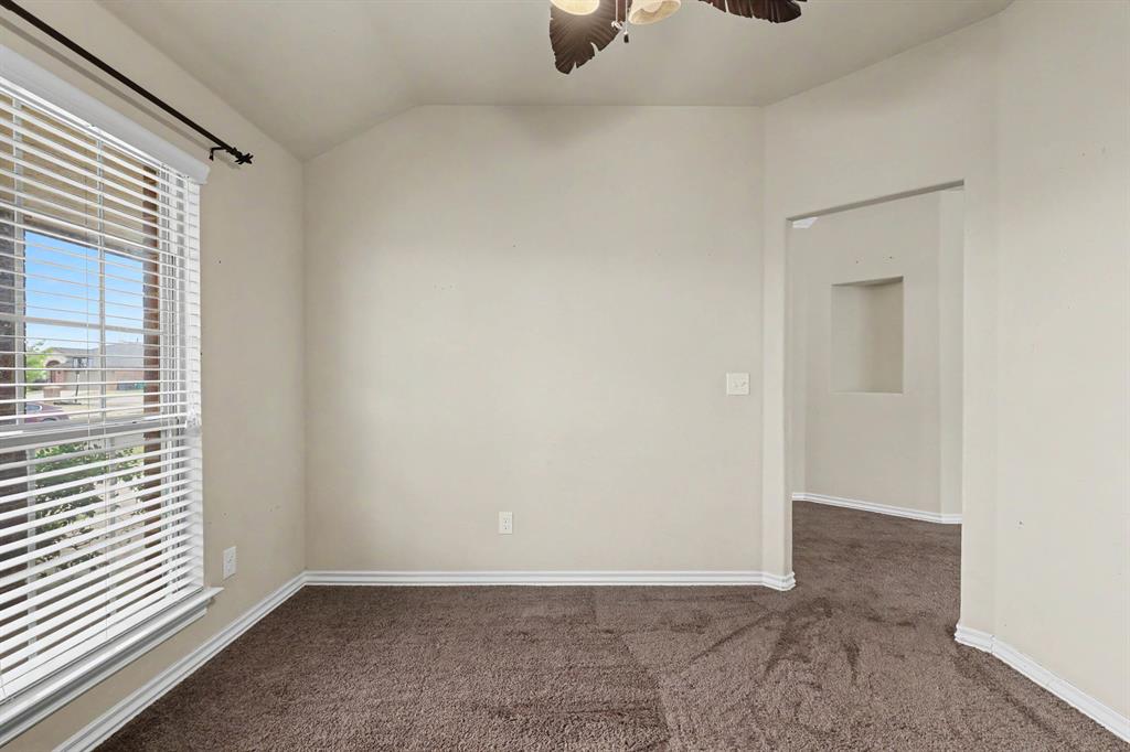 9505 Timberwind Lane Property Photo 4