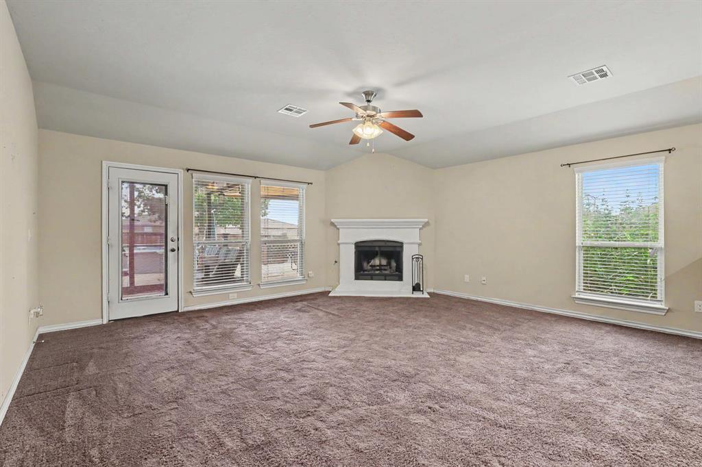 9505 Timberwind Lane Property Photo 5