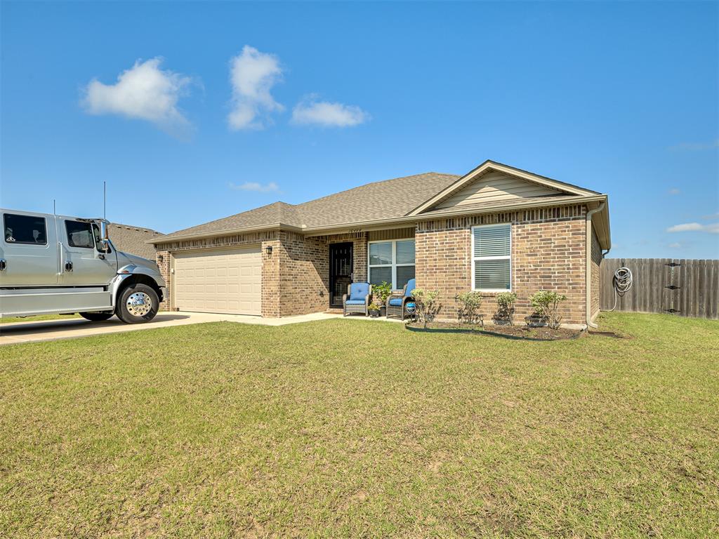 10494 Cadens Trail Property Photo 4