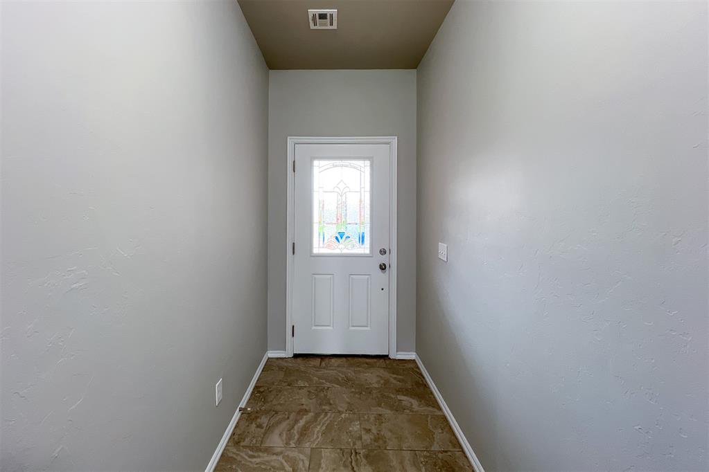 2901 Cider Mill Lane Property Photo 2