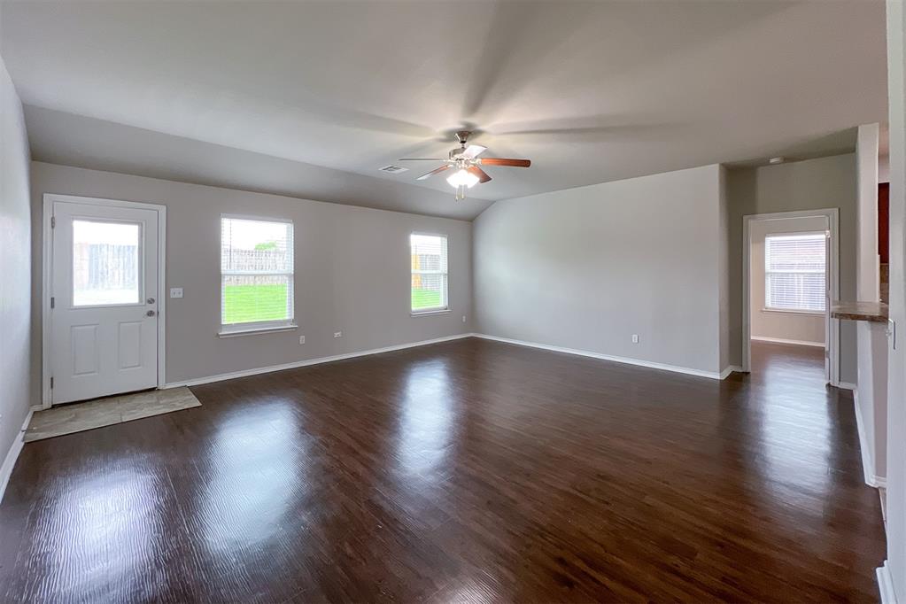 2901 Cider Mill Lane Property Photo 4