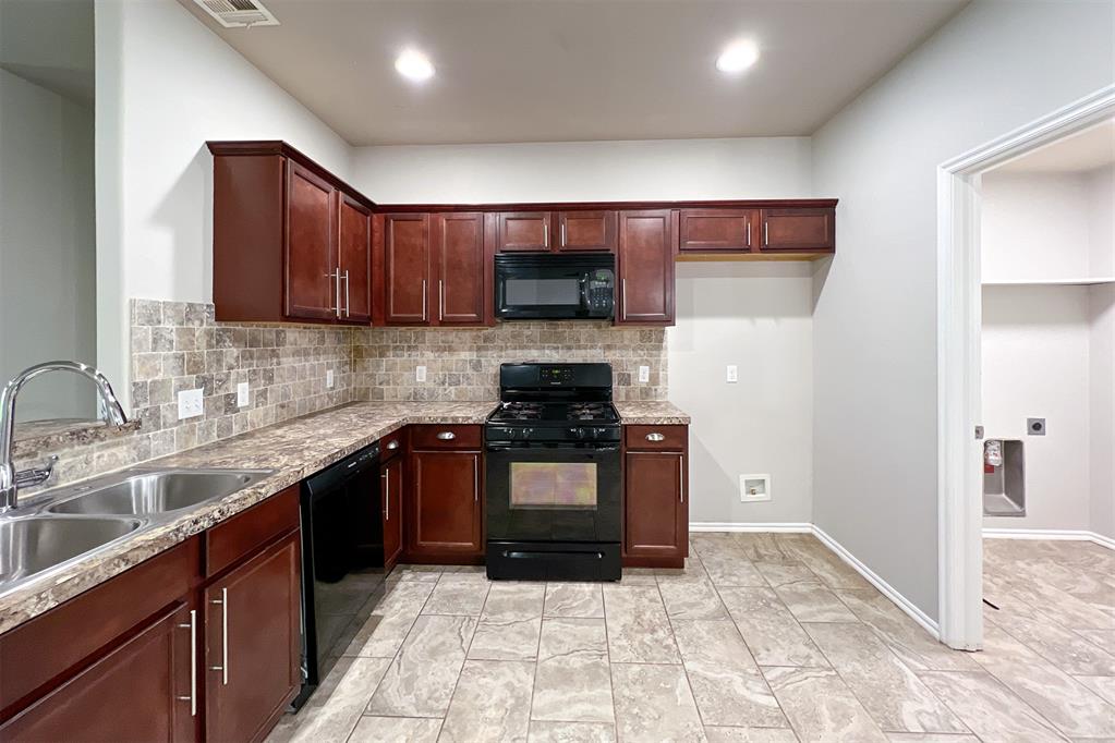 2901 Cider Mill Lane Property Photo 7